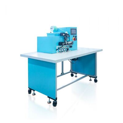 La macchina per l'applicazione di anelli per penna elastici semiautomatici HX20EPL è una macchina specializzata progettata per applicare un anello elastico per penna sul notebook
