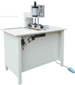 Soluzione di arrotondamento semiautomatico del caso HX300CBR che offre un arrotondamento preciso del bordo del cartone e prestazioni per le linee di imballaggio